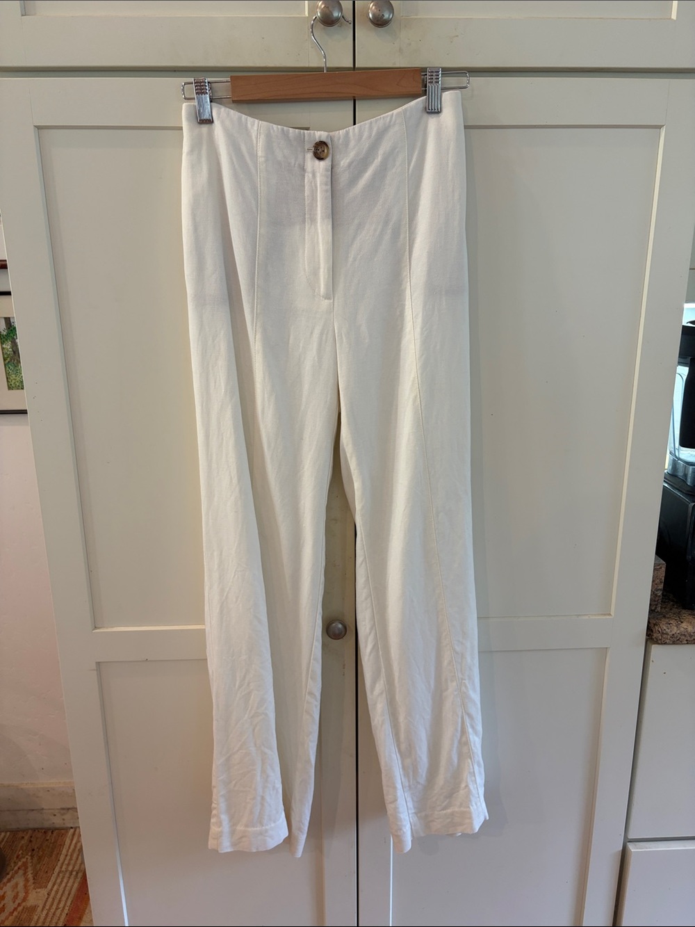 Ann Taylor High-Waist White/Cream Linen-Blend Trousers; Size 2